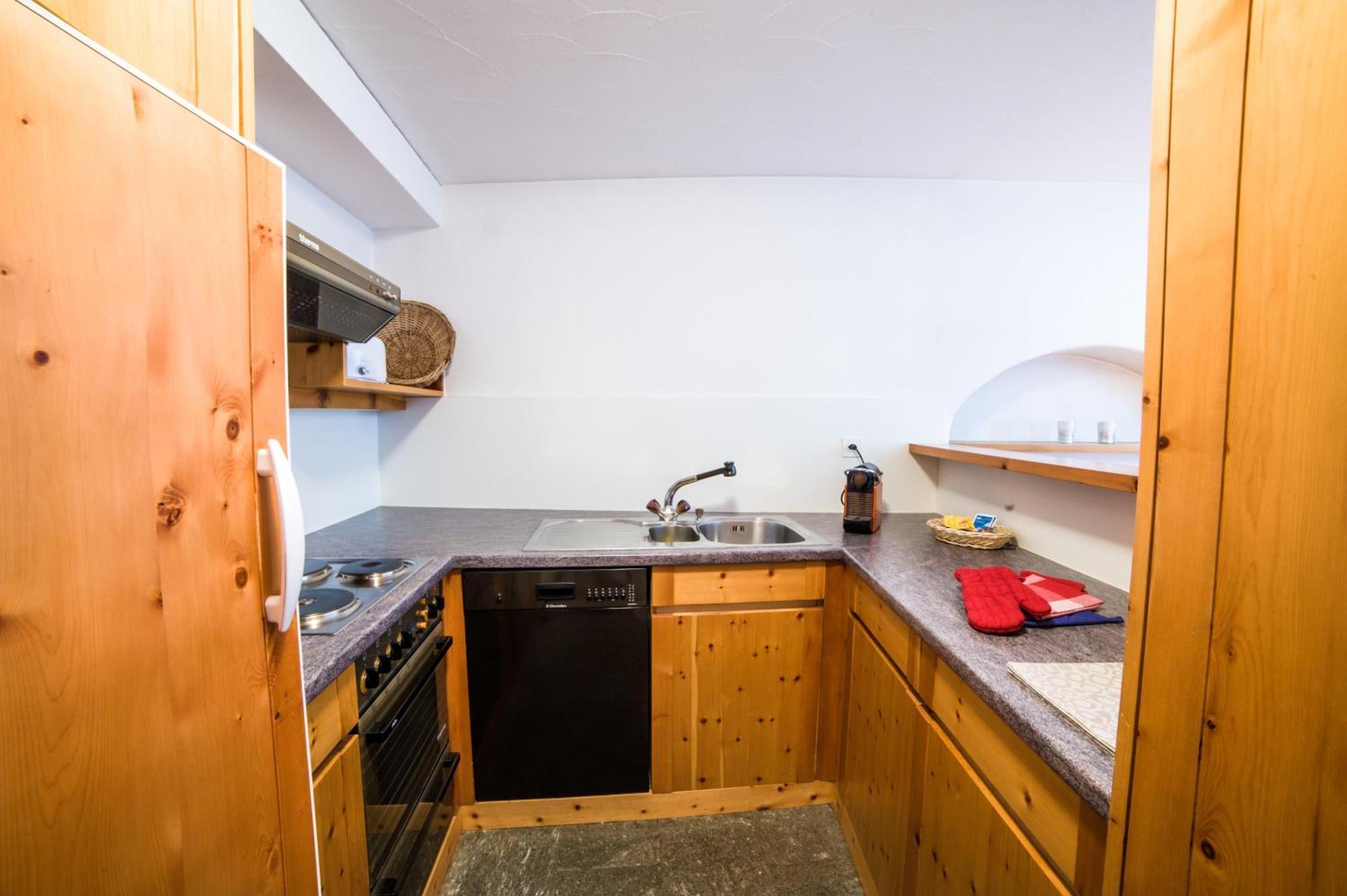 Ferienwohnung Chesa Michel Bever Zimmer foto