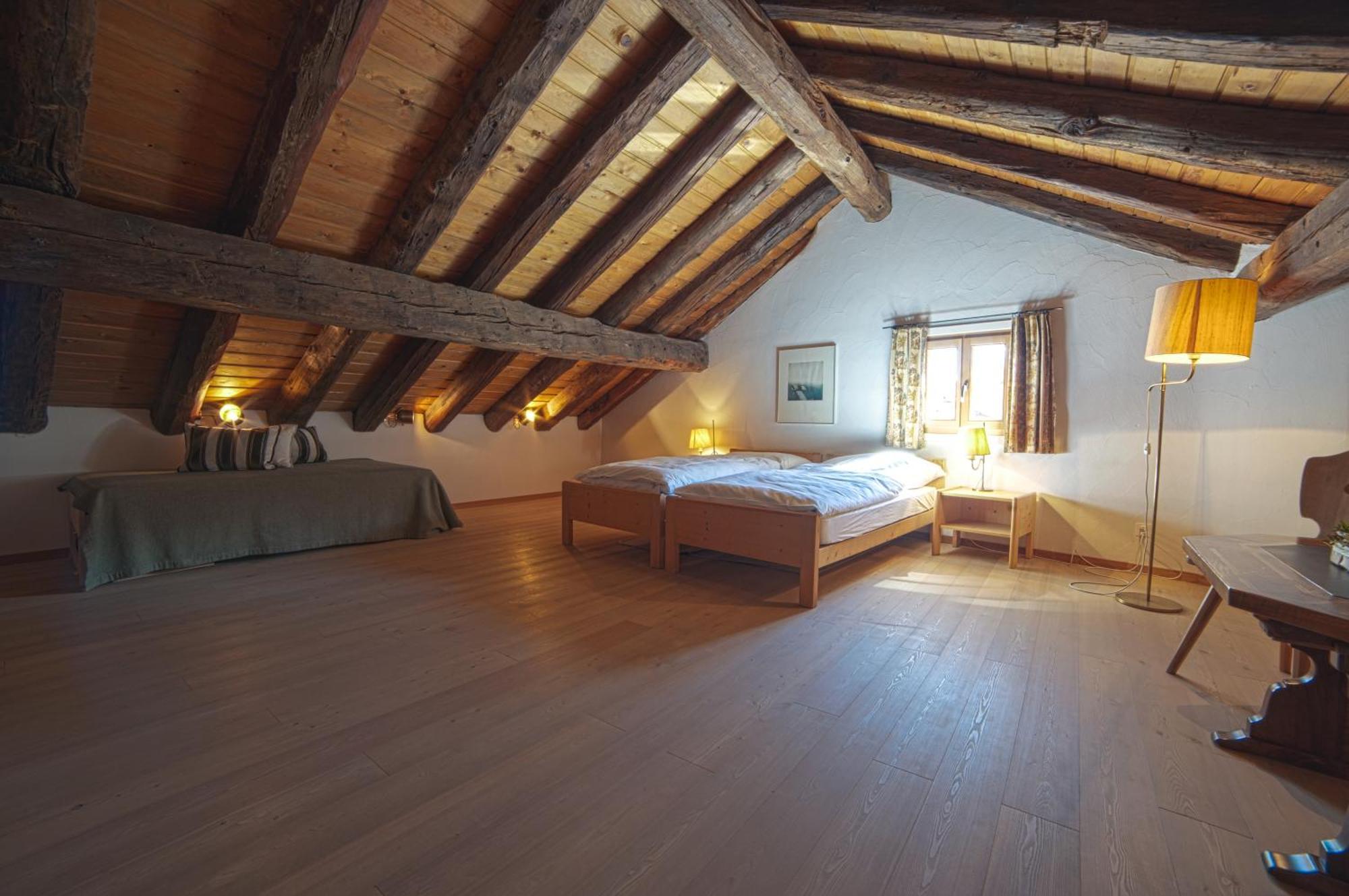 Ferienwohnung Chesa Michel Bever Zimmer foto