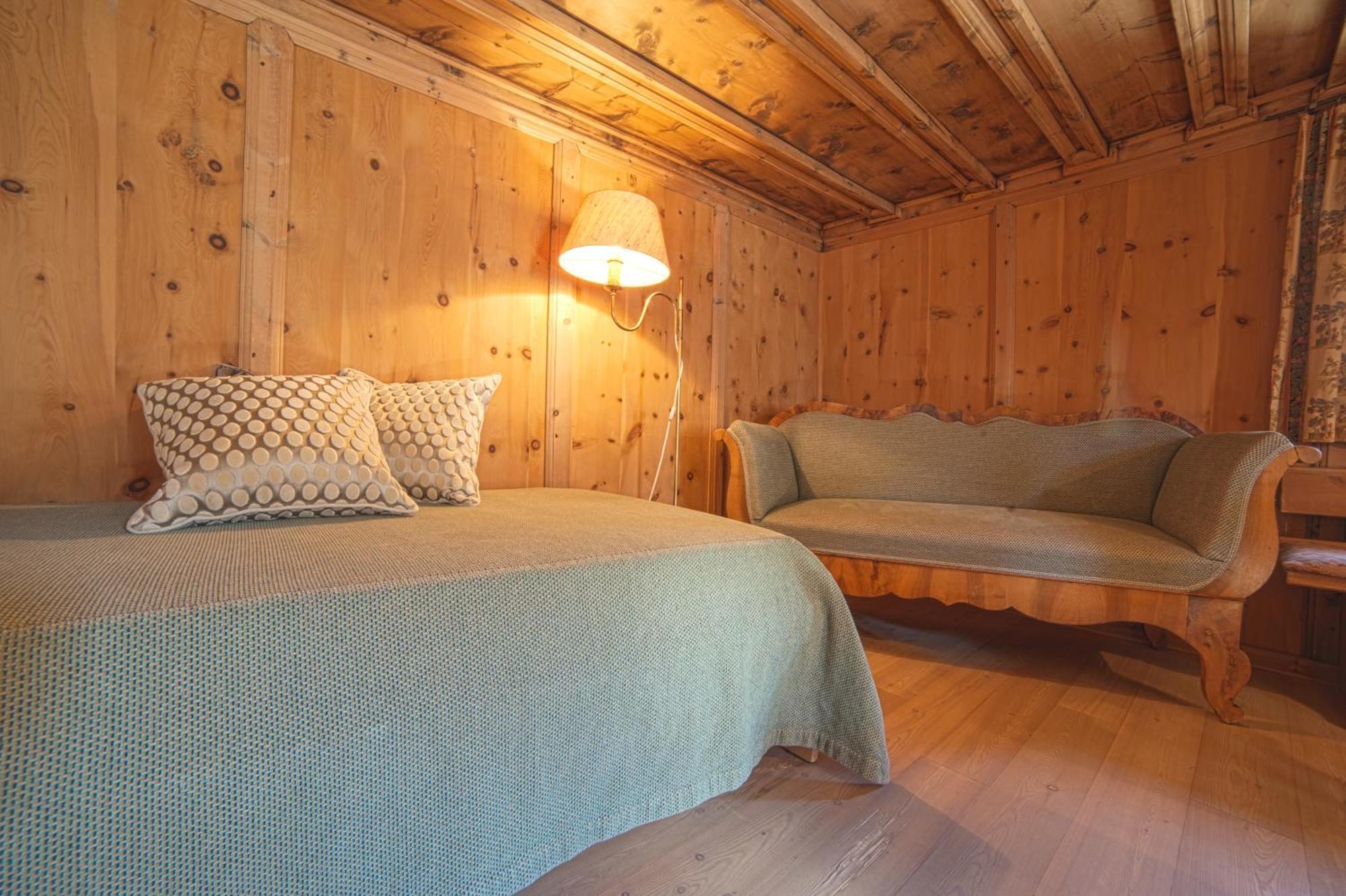 Ferienwohnung Chesa Michel Bever Exterior foto