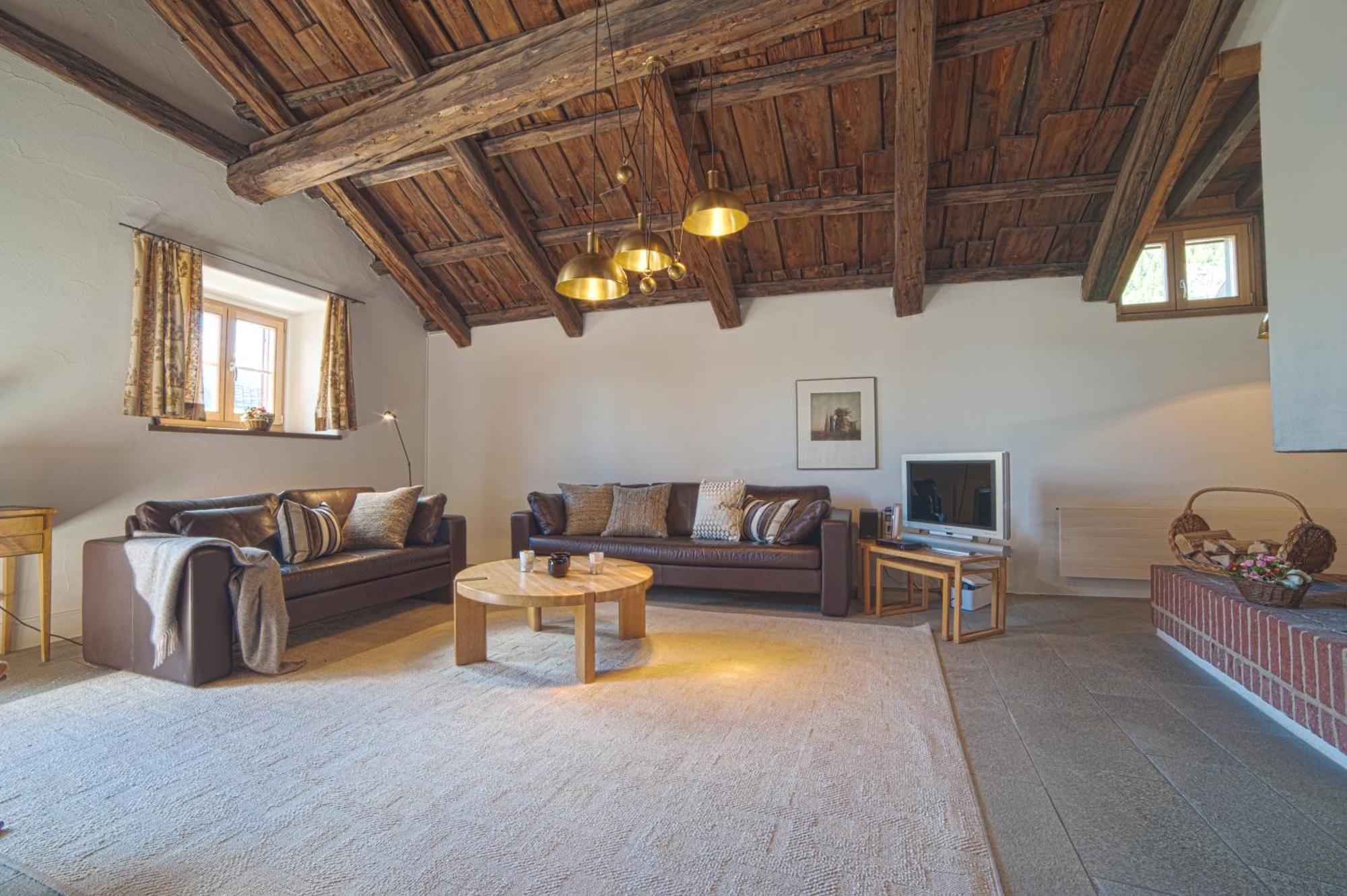 Ferienwohnung Chesa Michel Bever Exterior foto